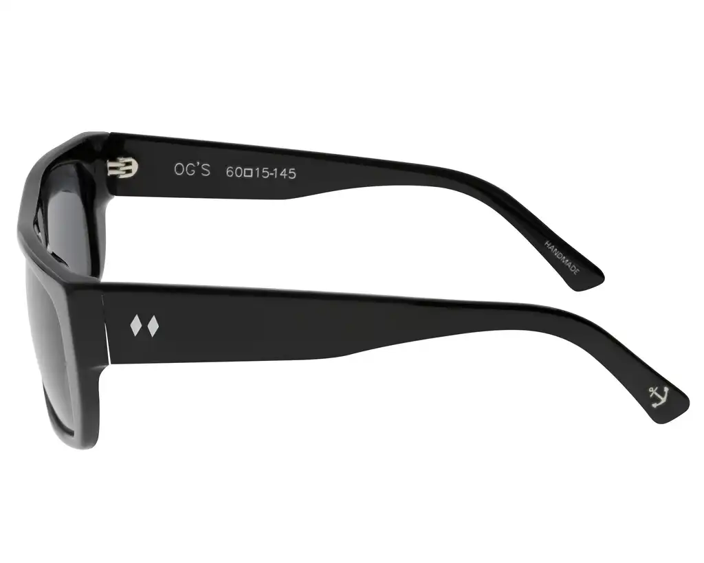 OGs - black - smoke - side
